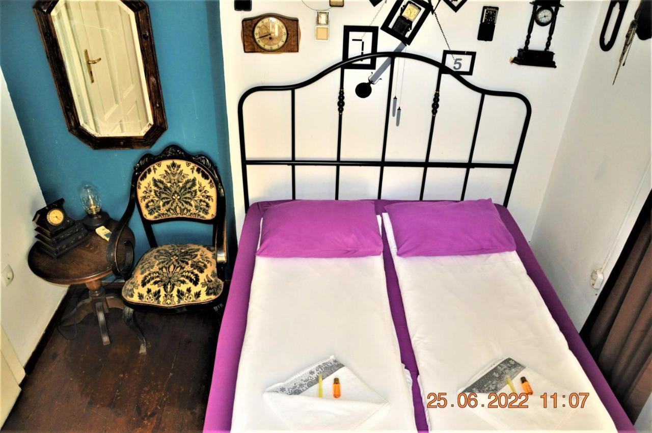 Social Guest House Sofia Bagian luar foto