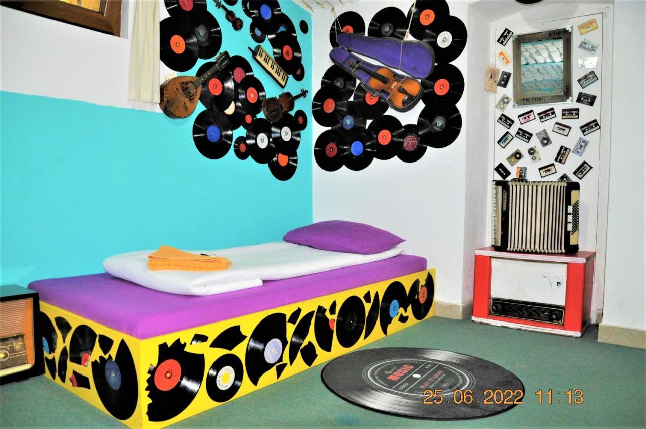 Social Guest House Sofia Bagian luar foto